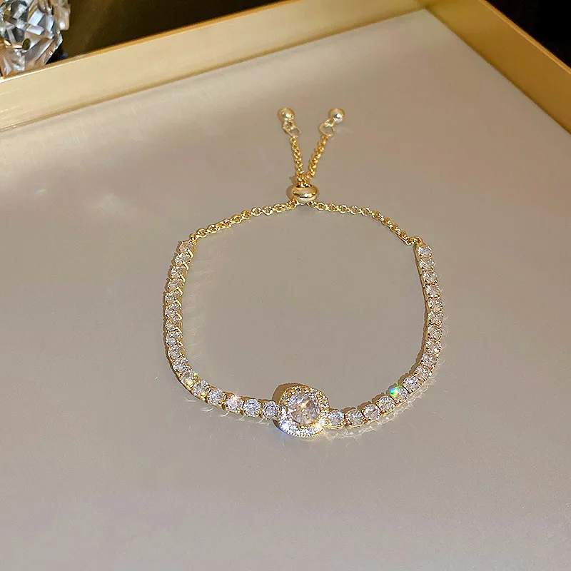 Voller Strasssteine, verstellbares 18 Karat vergoldetes Edelstahlarmband für Frauen, 2022, neuer trendiger quadratischer Zirkon-Armbandschmuck