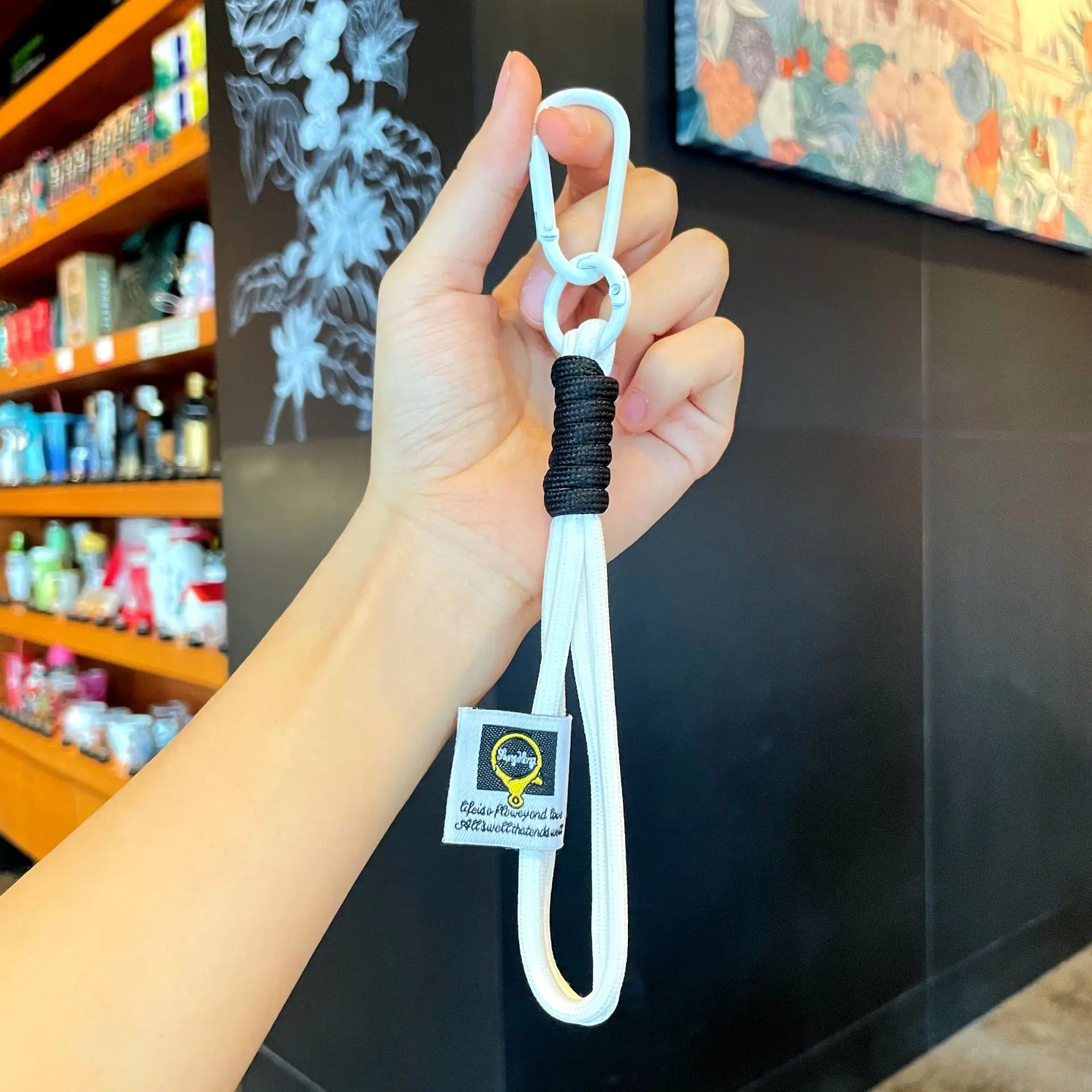 

Красочный двойной плетеный веревочный брелок-карабин с защитой от потери узла, ремешок для мобильного телефона для мужчин и женщин, автомобильный держатель для ключей, подвеска, аксессуары