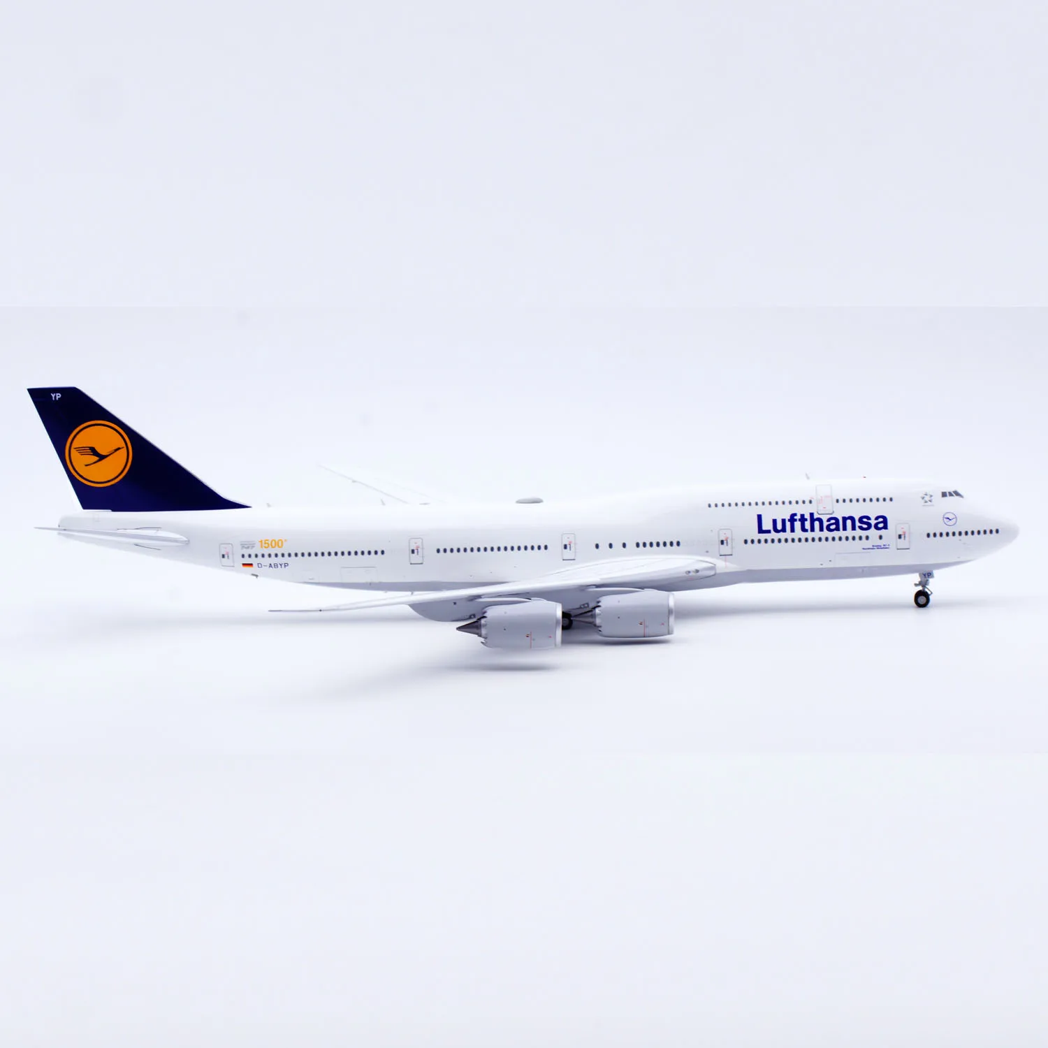 EW2748008 Alloy Collectible Plane Gift JC Wings 1:200 Lufthansa Boeing B747-8 [1500th 747] Diecast Aircraft Jet Model D-ABYP view 6