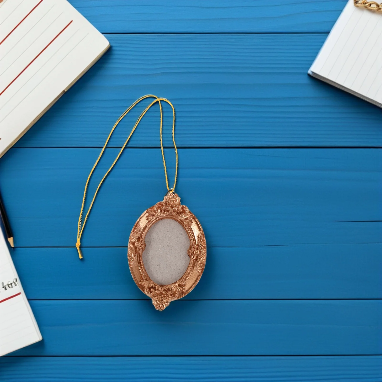 

2 Pcs Decor Christmas Tree Photo Frame Ornaments Jewelry Display Frames Mini Gold Picture Decorate Hanging Golden Gallery