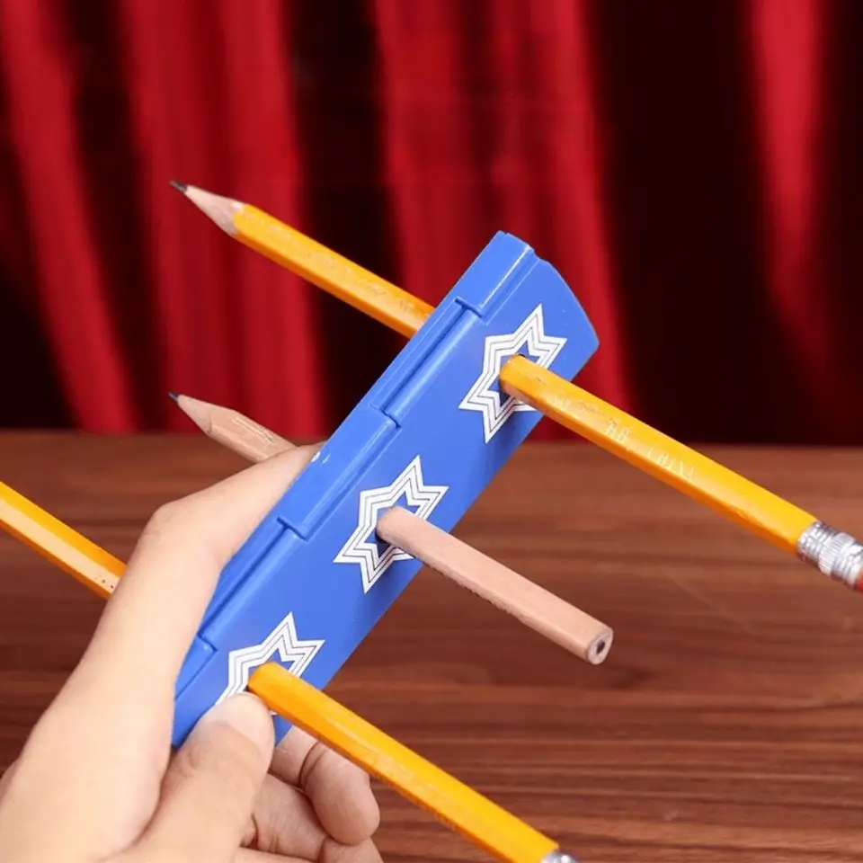 Accesorio De Magia Para Penetrar Monedas Con Lápiz – Juego De Plástico Para Magia De Primer Plano – Fácil De Aprender – Incluye 1 Unidad (Color Aleatorio)