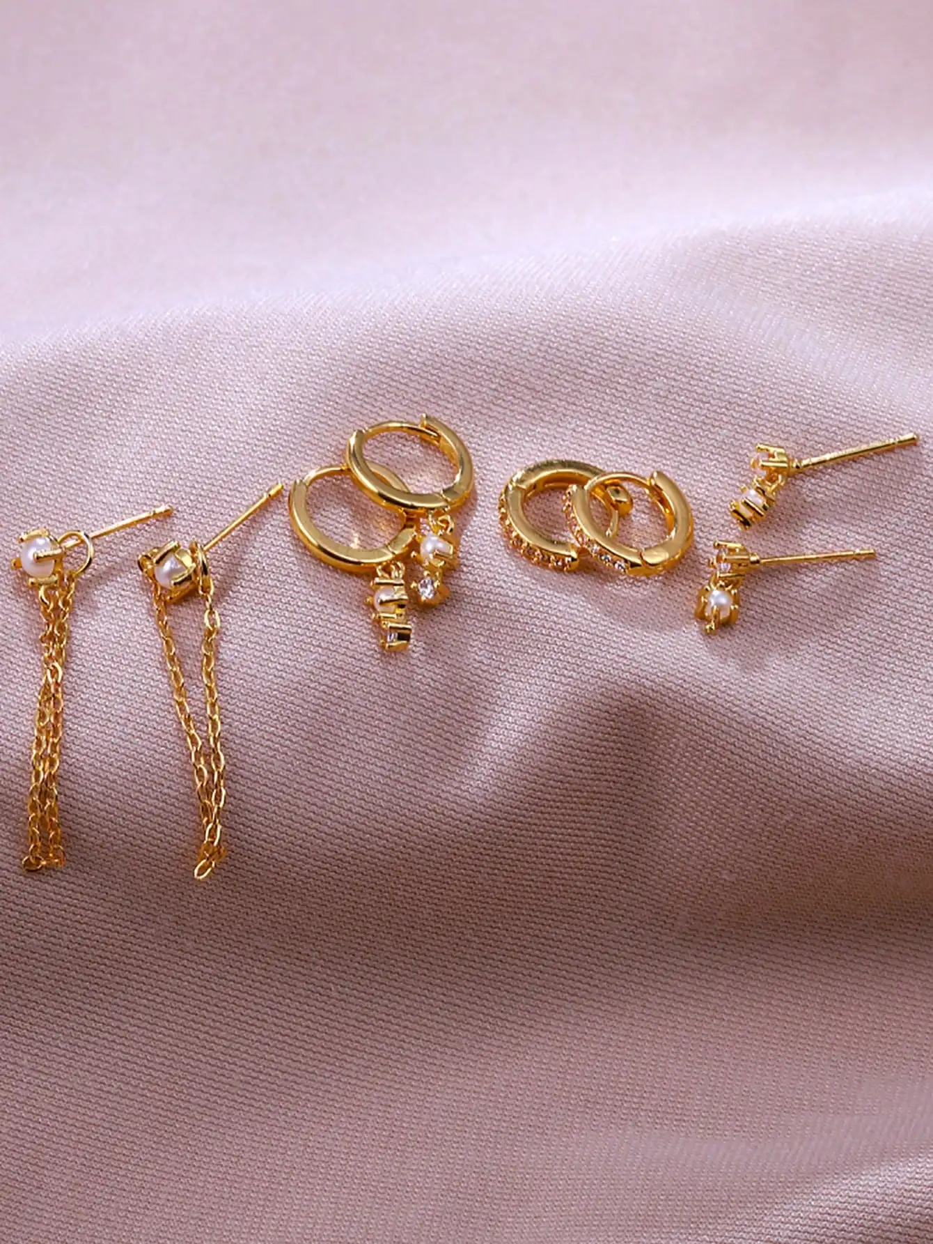 Juego de 8 piezas de pendientes de perlas chapados en oro de 14 quilates, con circonita cúbica incrustada, hipoalergénicos, juego de pendientes para mujer, adecuados para apilar, combinar a diario, regalo de joyería para días festivos