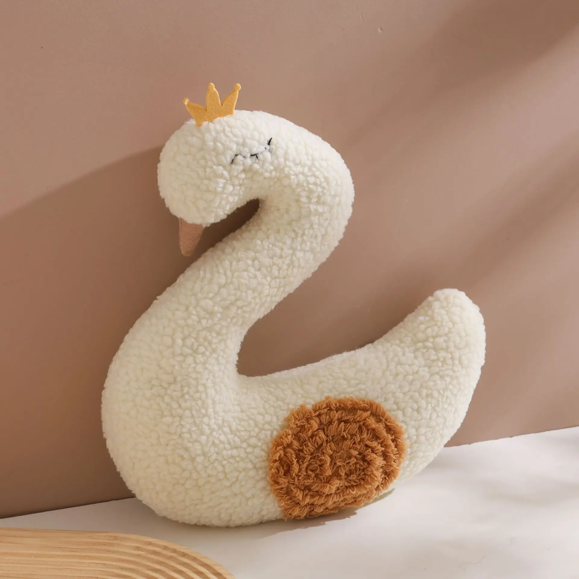 

INS Nordic Big White Swan Pillow Sofa Cushion Newborn Baby Studio Shooting Posing Pillows Sleeping Pillow Kids Gifts Photo Props