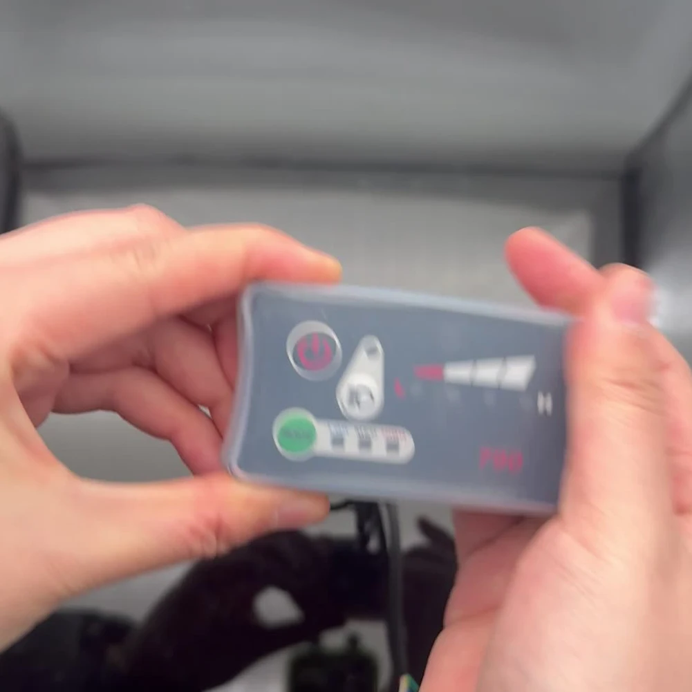 シリコーン電気スピードメーター画面カバー防水電動自転車モニターカバー防塵 790 810 880 スピードメーター表示画面用