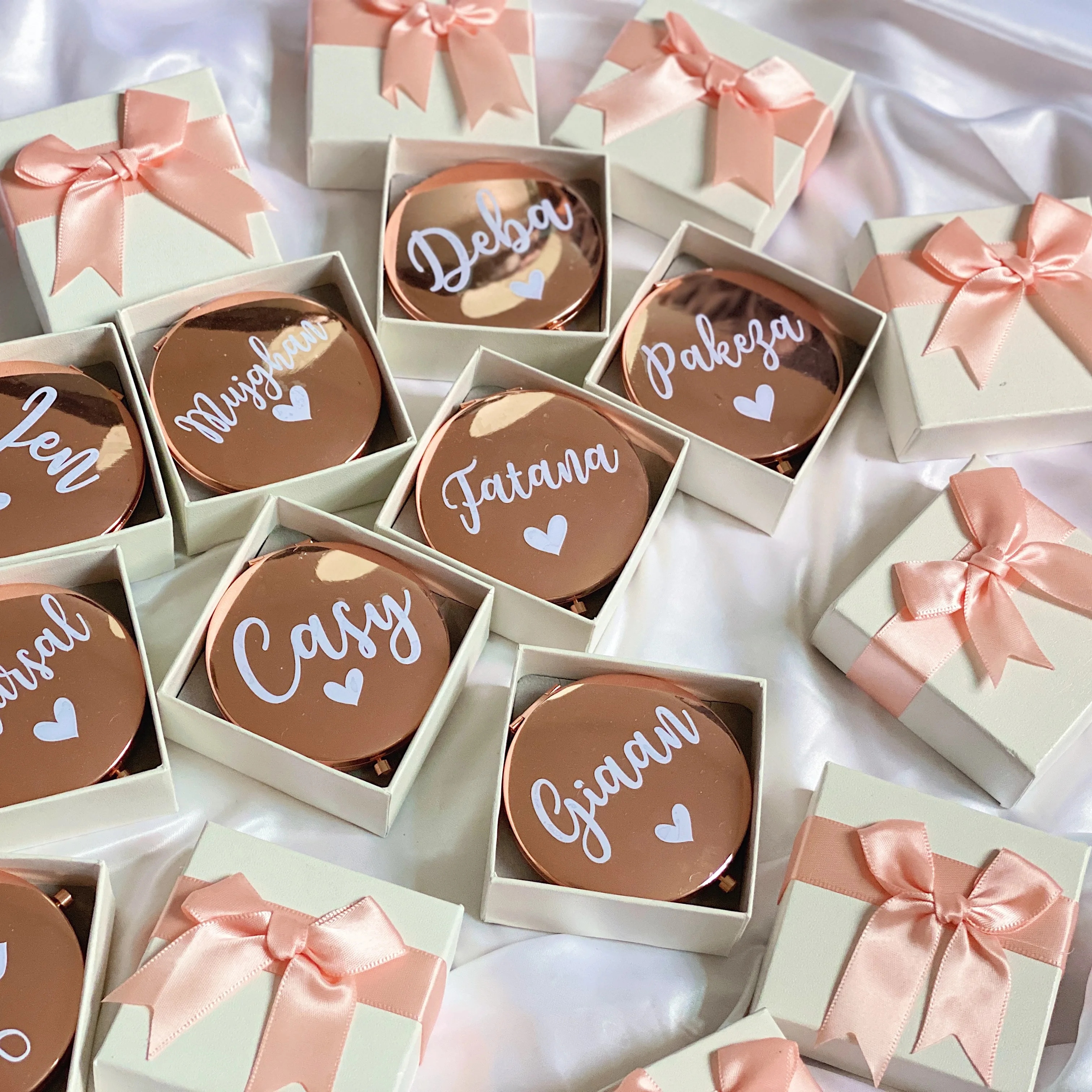

Personalized Compact Makeup Mirror Favor Custom Pocket Mirror With Name Gift for Her Bridesmaid Gifts Wedding Party Guest Gifts
