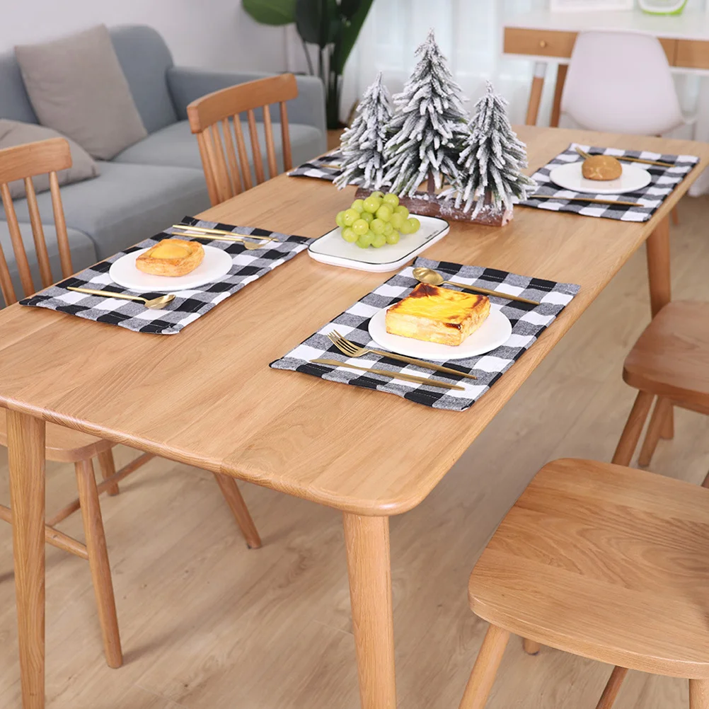 

2Pcs Cutlery Mat Placemat Fork Pad Reusable Stylish Plaid Design Table Decoration for Dinner Holiday Wintertime Dining