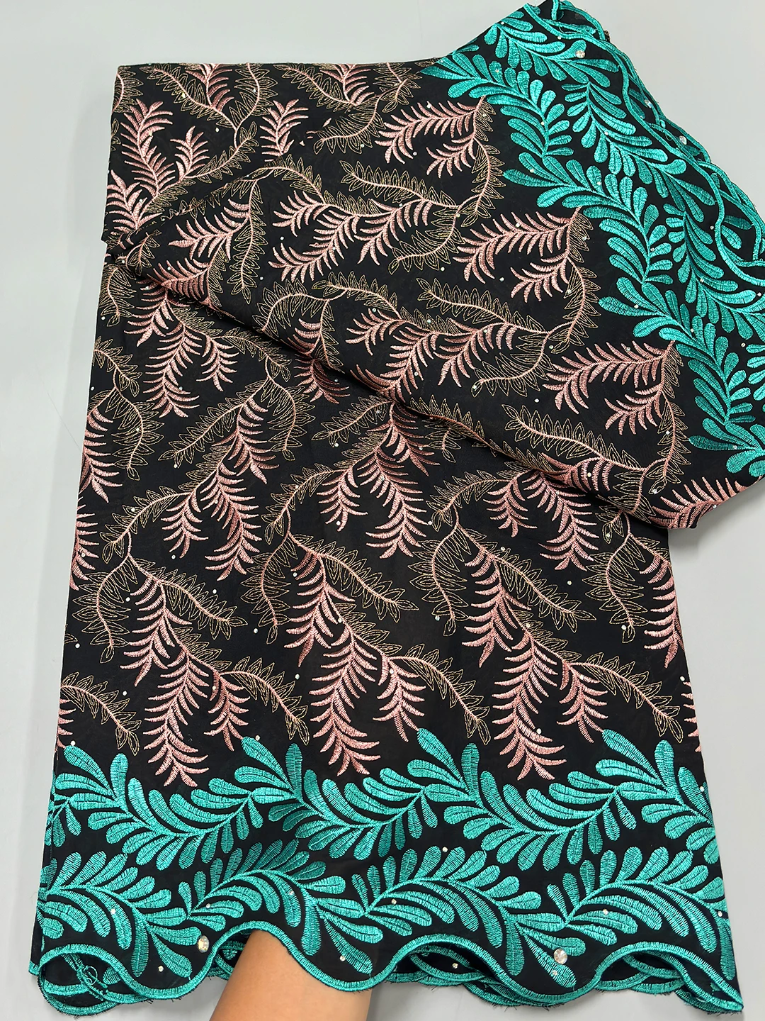 Latest African Dry Cotton Lace Fabric 2025 Hight Qualiry Swiss Voile Lace in Switzerland Lace Fabric Nigeria For Women Dress Sew