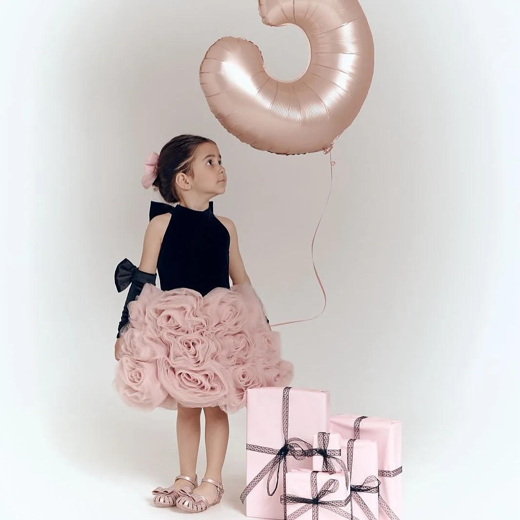 فستان فتاة الزهور الصغير لحفلات أعياد الميلاد وحفلات الزفاف باللونين الأسود والوردي للفتيات مع قفازات وأقواس #2
