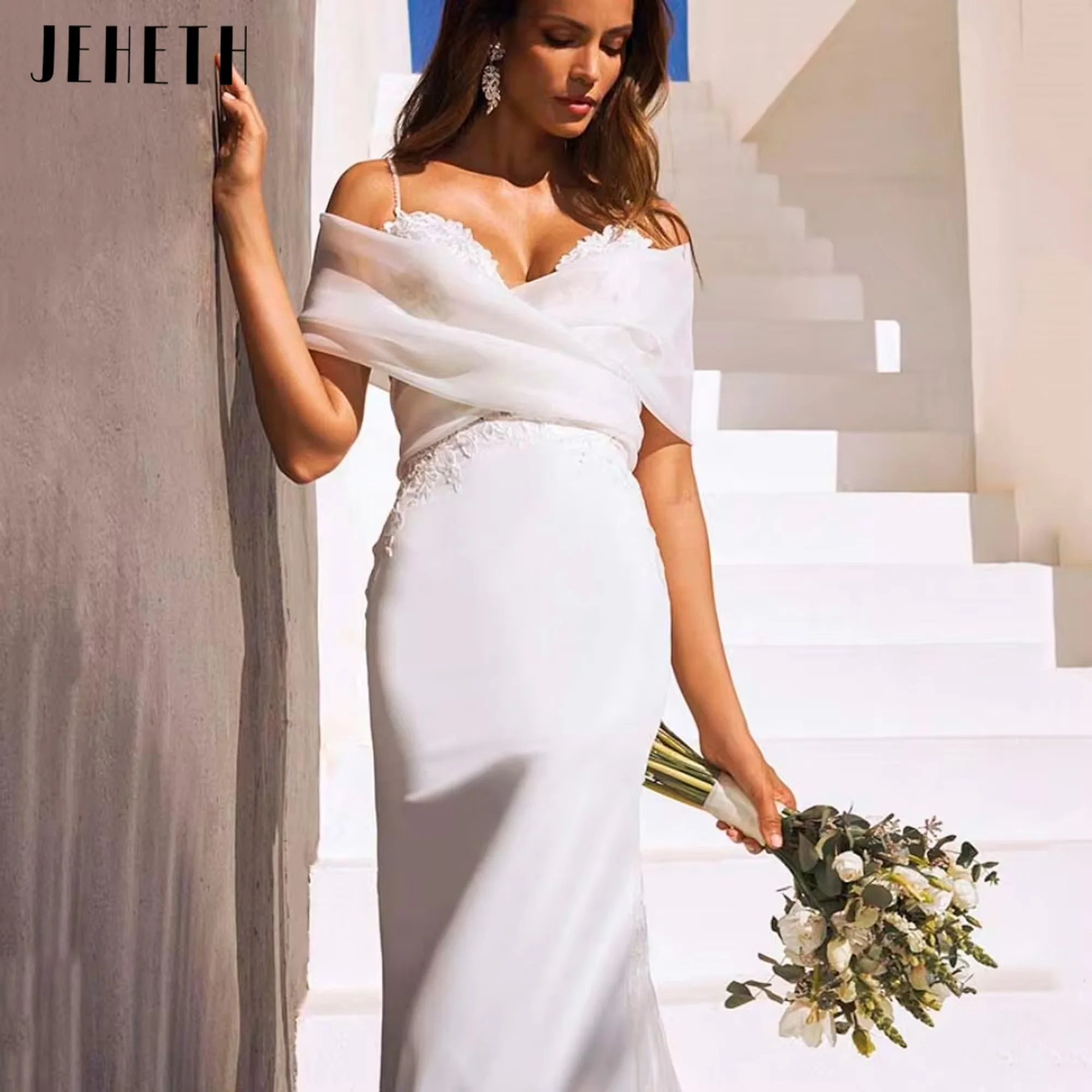 JEHETH Abiti da sposa a sirena Abito da sposa in pizzo con scollo a V di lusso Cinghie per spaghetti Abiti da sposa con bottoni Vestido De Novia Personalizzato JEHETH Sirena Abiti da sposa di lusso a V-collo pizzo abit