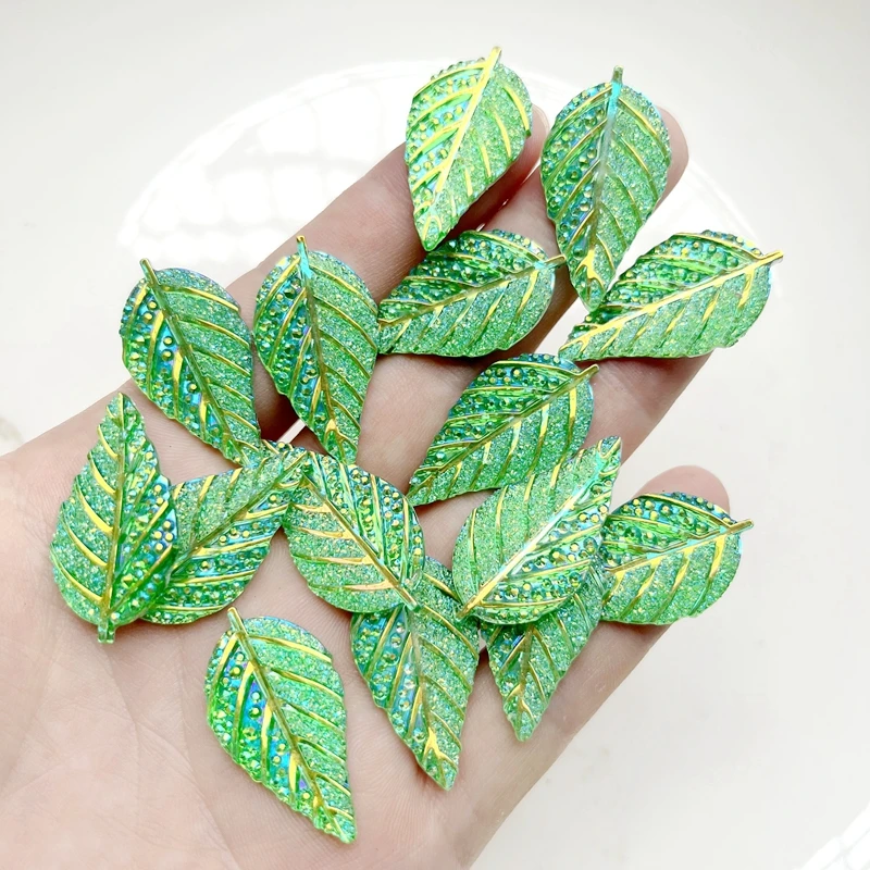 10 sztuk 33 * 17 mm błyszczący liść w kształcie zielonej żywicy AB Rhinestone z płaskim tyłem album do scrapbookingu DIY biżuteria spinka do włosów akcesoria dekoracyjne