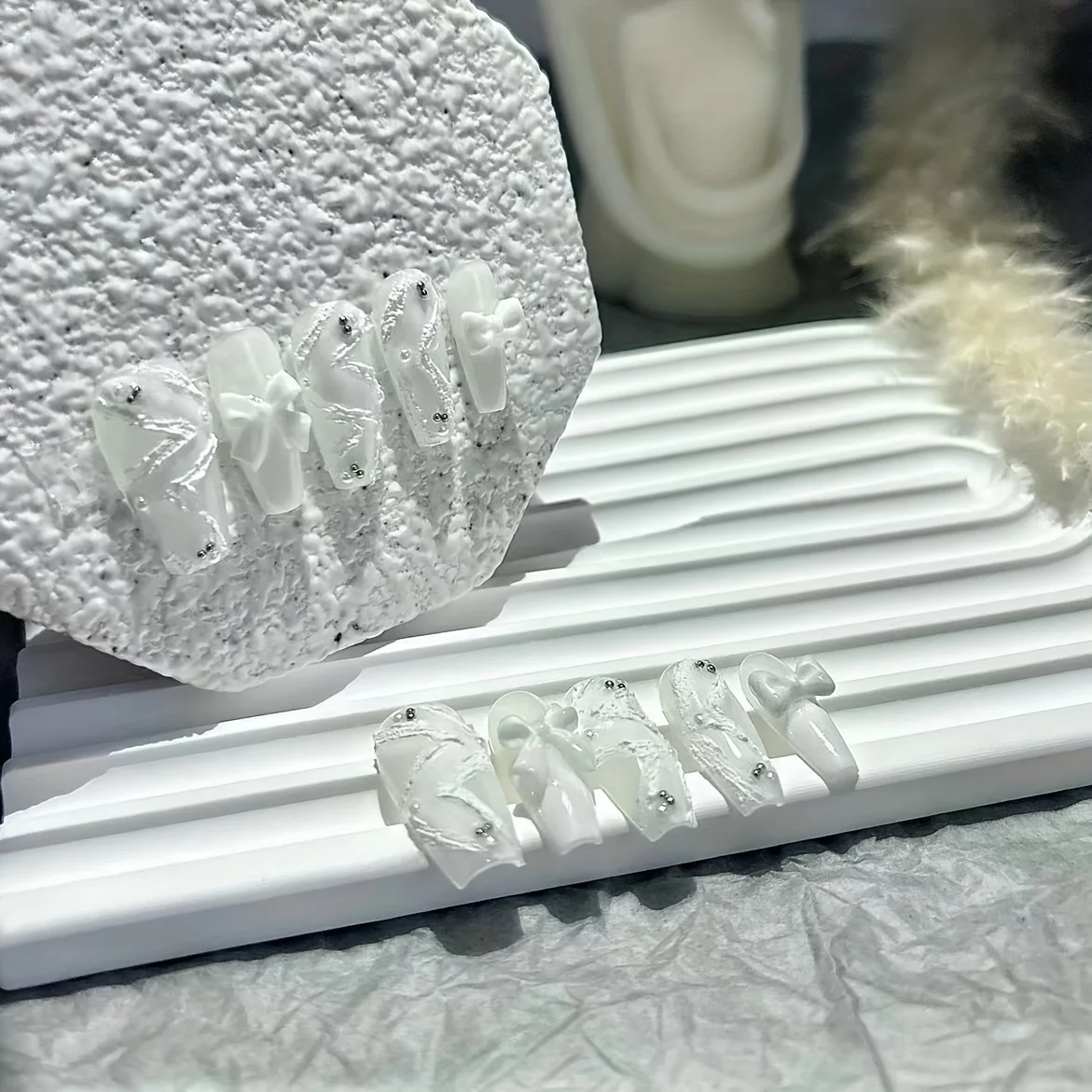 Ribbon Pearl Handmade Wearable Nail Elegant White Swan Hand-painted Embossed Nail Art White Wearable False Nails Students Gift