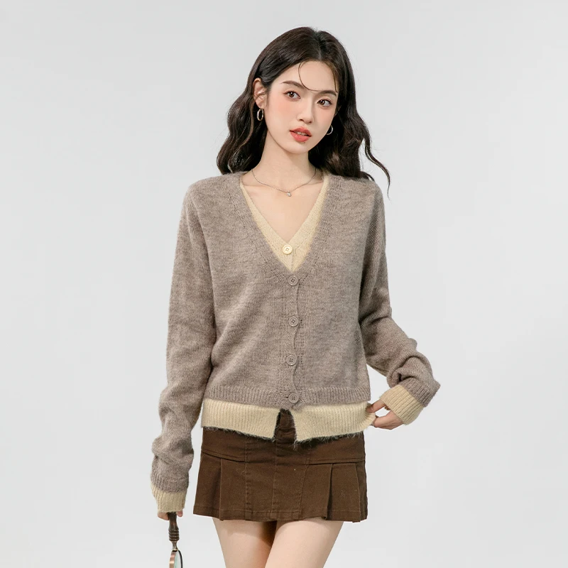 

New Arrival Korean Style Design Sensibility Color Blocking Two-Piece Illusion V-Neck Knitslims Slimming Cardigan Sweater Women