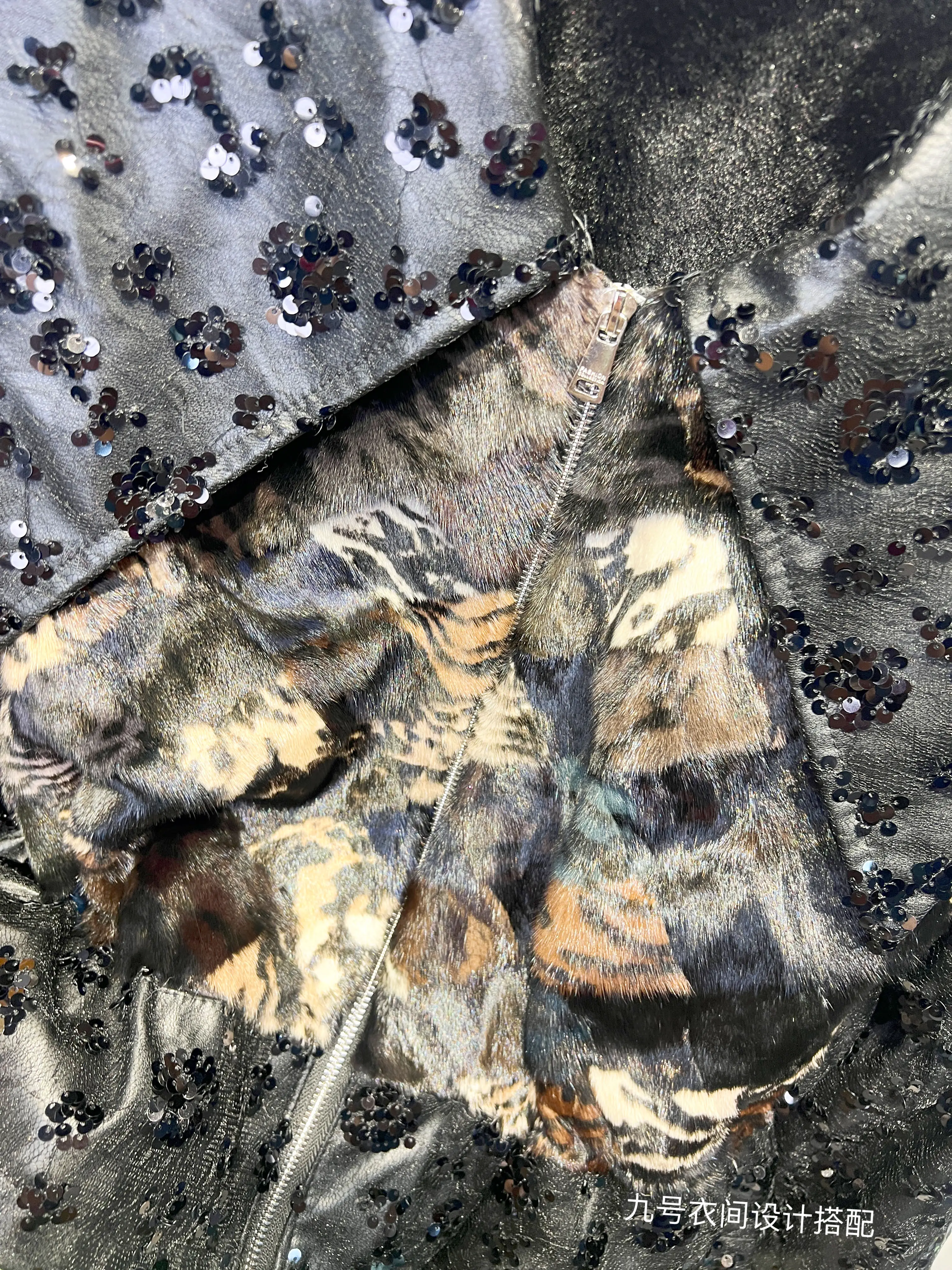 Women 2025 Winter New Fur Integration Thickened Faux Fur Female Fashion Lace Splicing PU Leather Sequin Nice Chic Faux Fur Coats