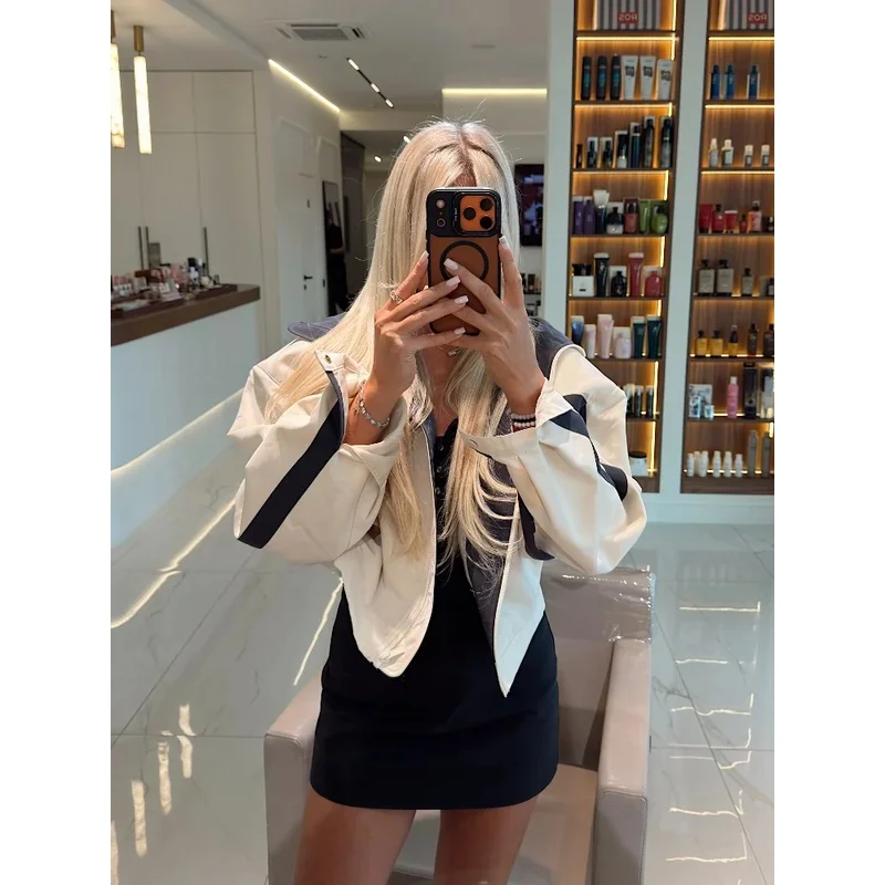 Contrast Strip Cropped Jacket Women Chic Stand Collar Zip Up Loose Windproof Casual Coat Autumn New Street Sport Style Outfit