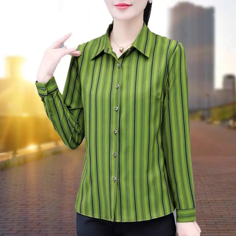 Chemisier à manches longues à rayures pour femmes, nouveau Style, chemise polyvalente à la mode pour mère d'âge moyen, printemps automne