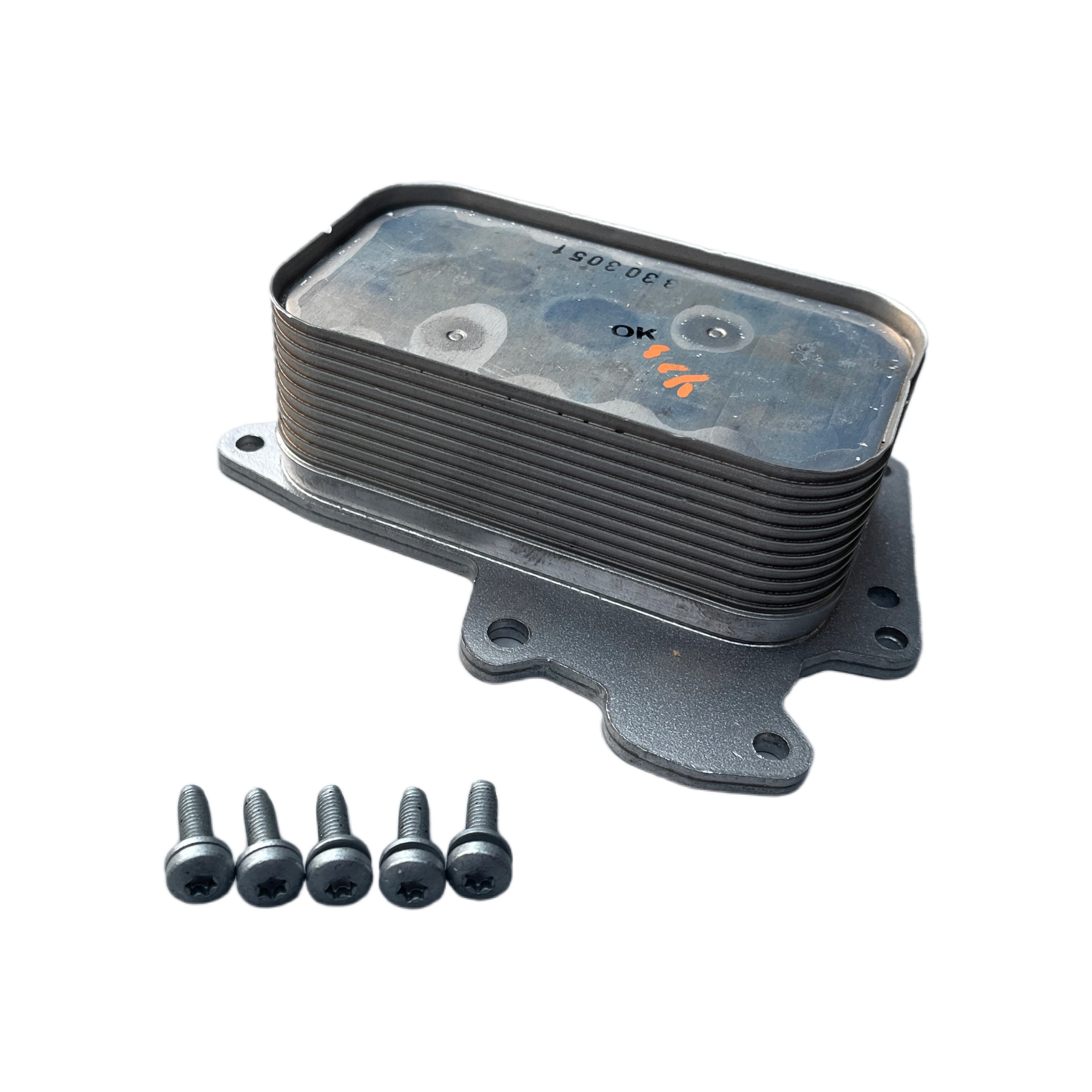 

68032203AA Engine Oil Cooler For Jeep Wrangler Liberty Dodge 2.8T 2007-2018 68032203