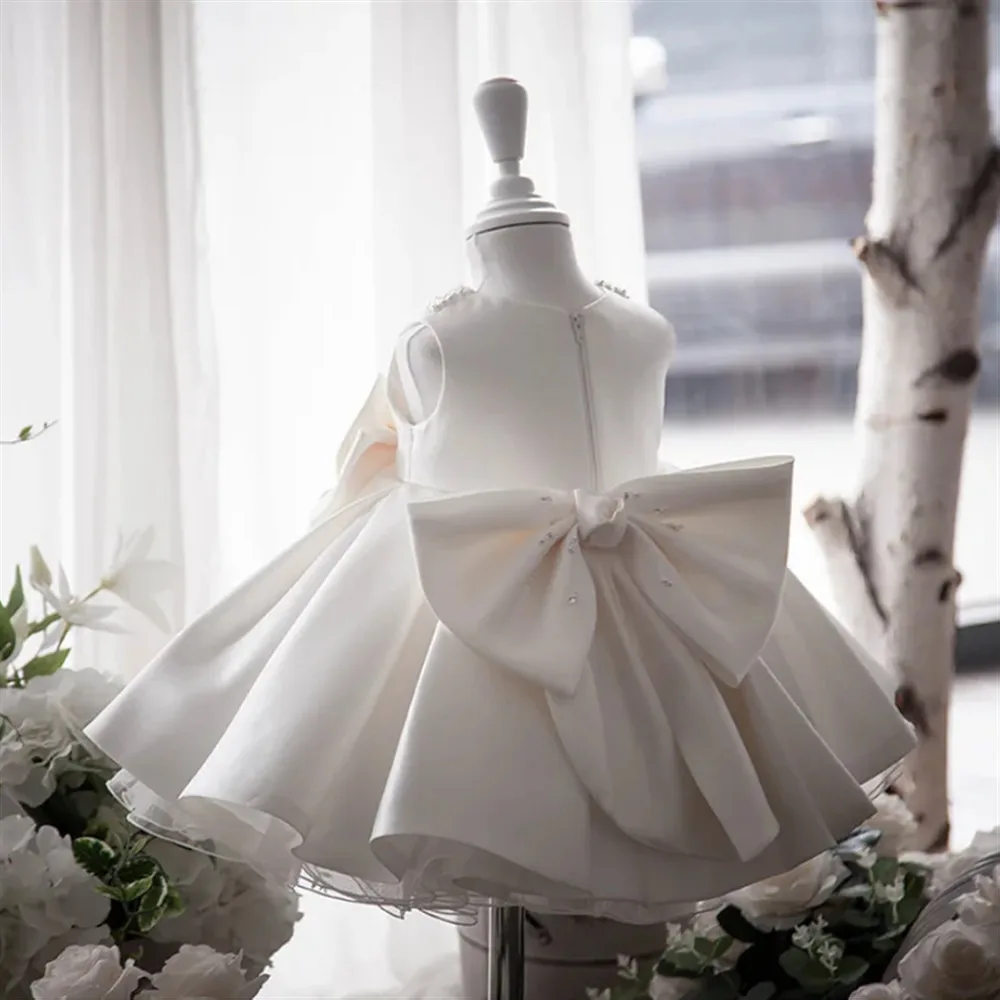 

Luxury Satin Flower Girl Wedding Dress Sleeveless Pearls with Bow Princess Girl Birthday Evening Party First Communion Dress