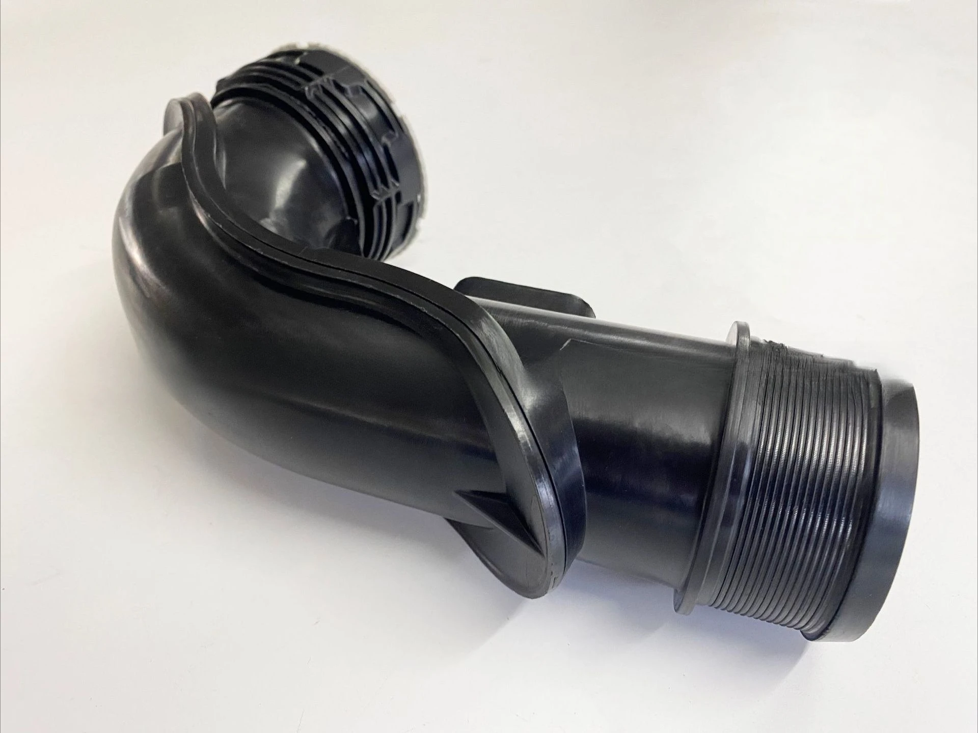 Accessories FactorySuitable for Turbocharger Intercooler Tubes in Automotive Parts  ATS CTS   22799478