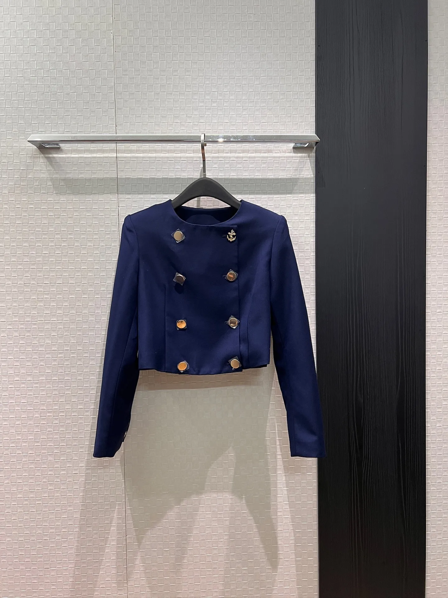 New 2026 Round-neck Short Sleeve Double-Button Coat with Anchor Buckle Hardware - Elegant and Age-Defying, Perfect for Commuting