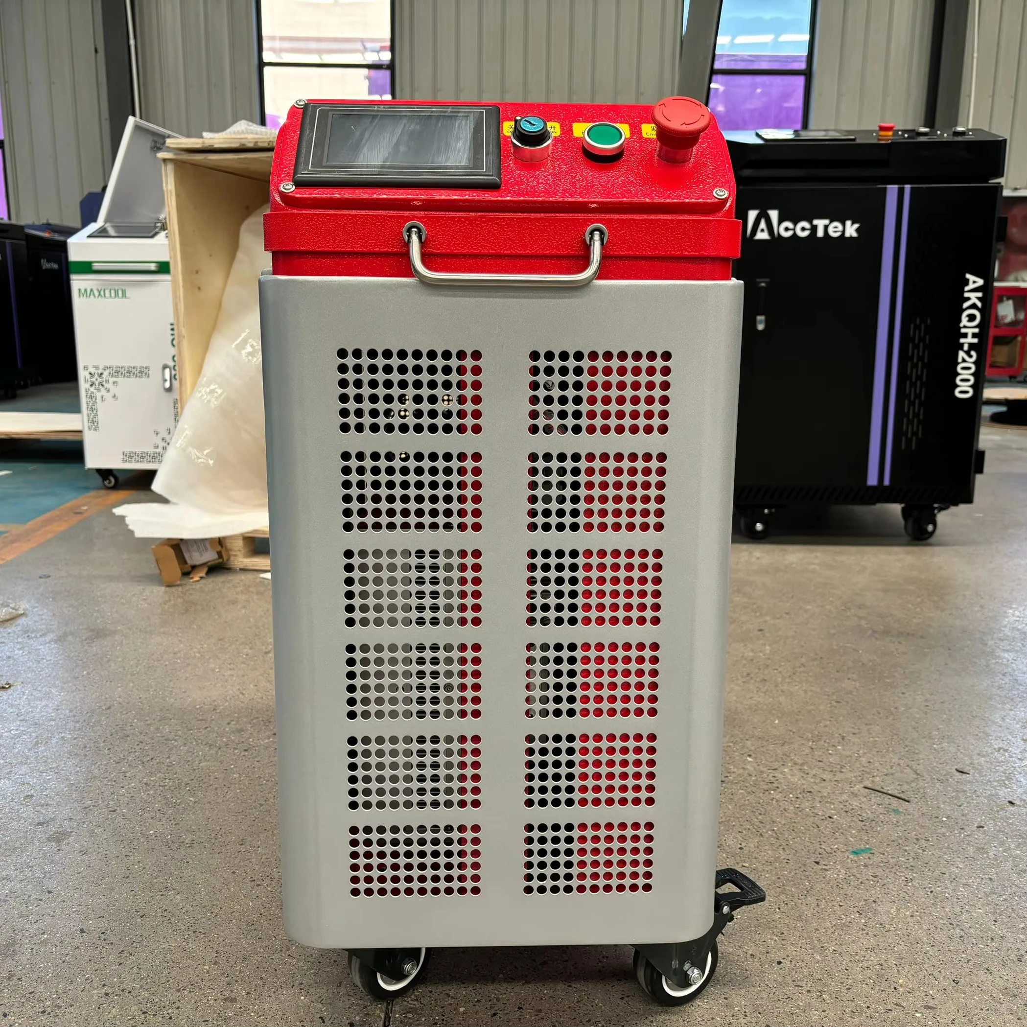 

Импульсный лазерный очиститель 100 Вт/200 Вт/300 Вт для удаления масляных пятен с двигателей, плитки, а также краски с деревянной мебели