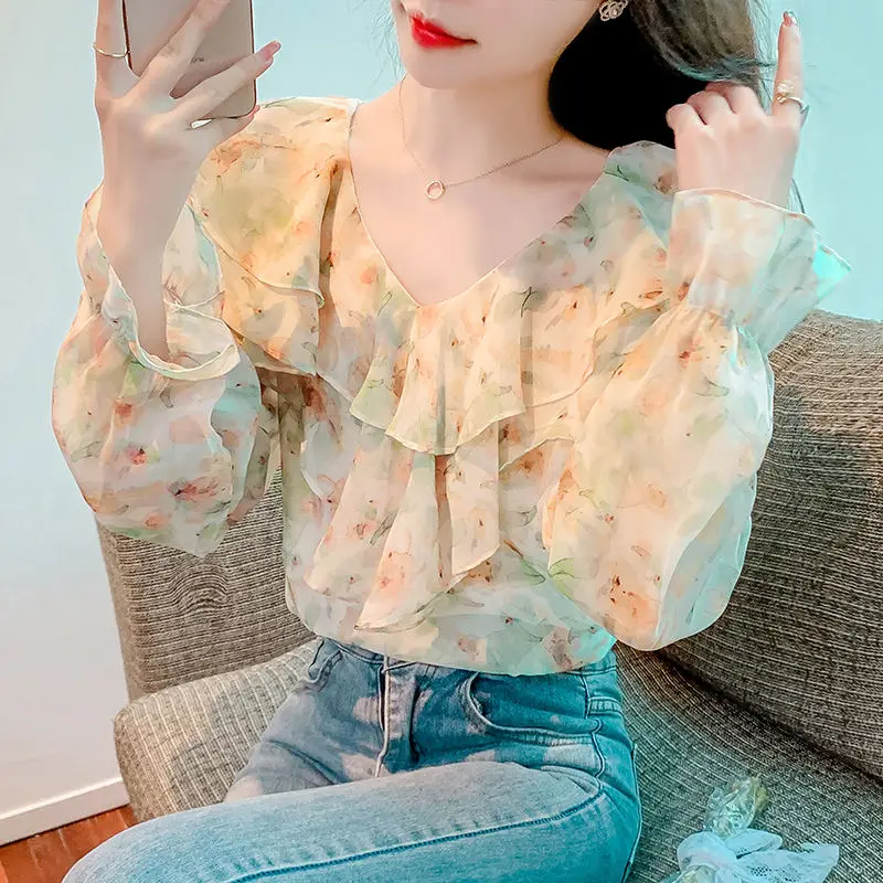 Fashion V-Neck Printed Spliced Sweet Ruffles Blouses Women Clothing 2023 Autumn Loose Elegant Pullovers Butterfly Sleeve Shirts