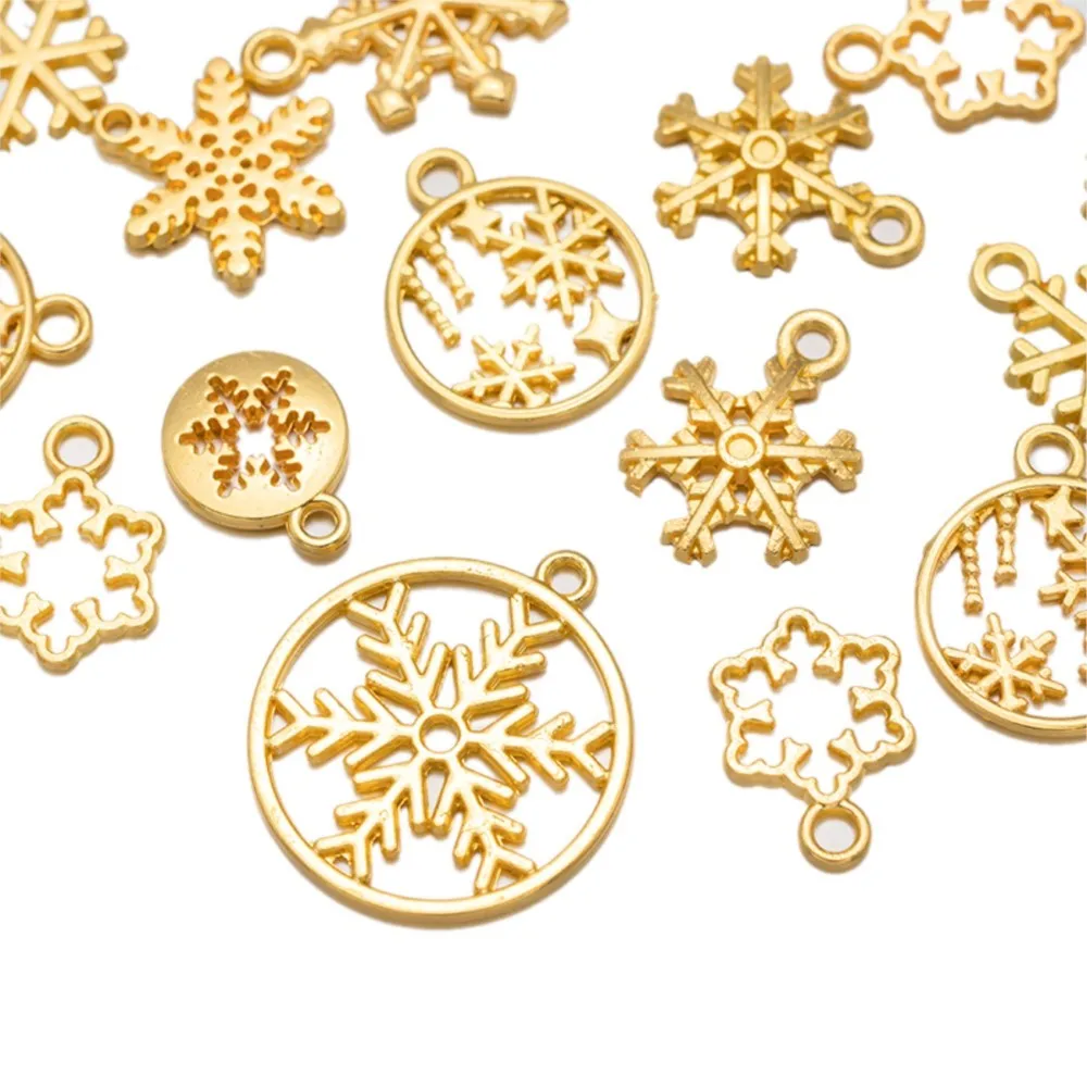 20Pcs Cute Snowflake Charms Christmas Hollow Snow Pendants For DIY Keychain Jewelry Making Findings Accessories Wholesale