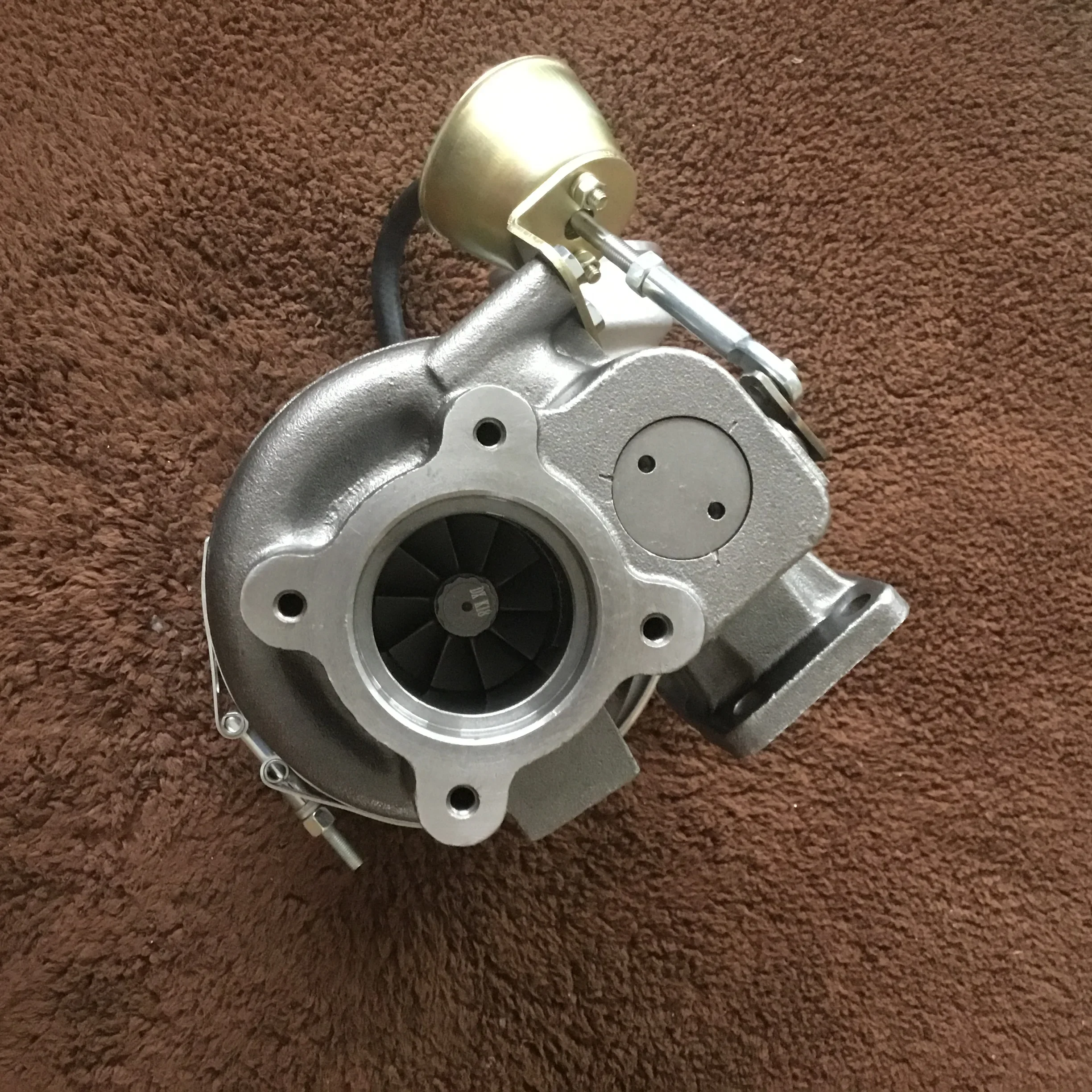 Popular Hot sell High Performance Standard Style Automotive Engine Turbochargers Supercharger for VOLVO S200G Car Trucks SUV OE