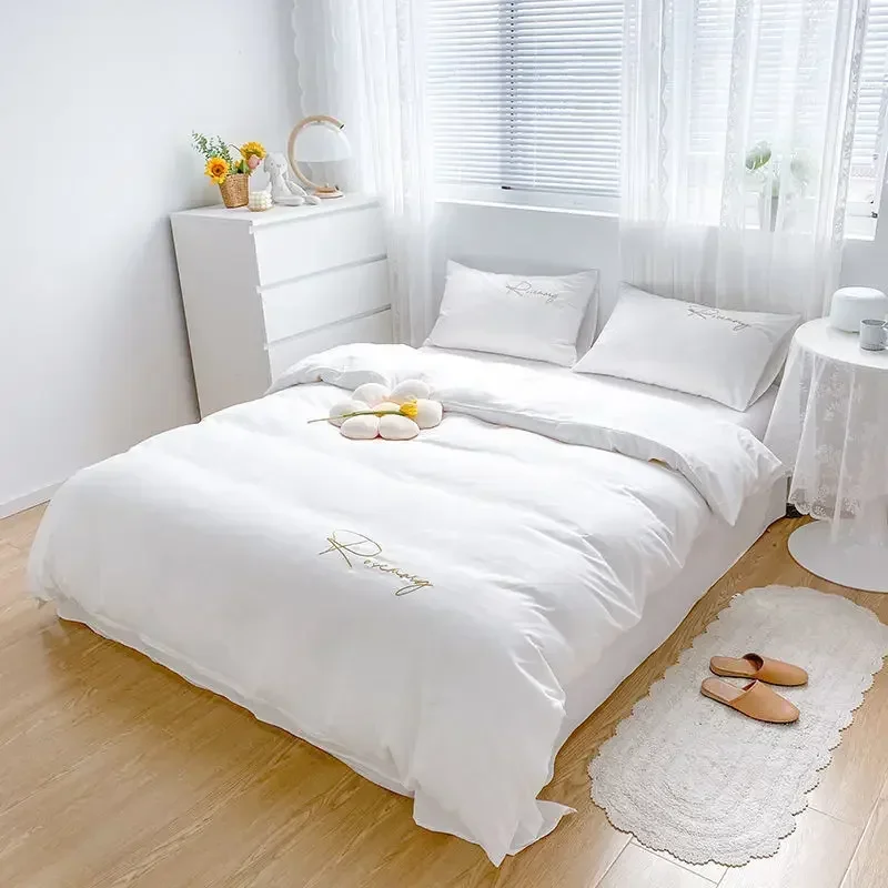 

White Quilt Cover King Bedding Grey Solid Color Modern Bed Cover Collection Adult Easy Care Zipper Opening Washable Quilt Cover