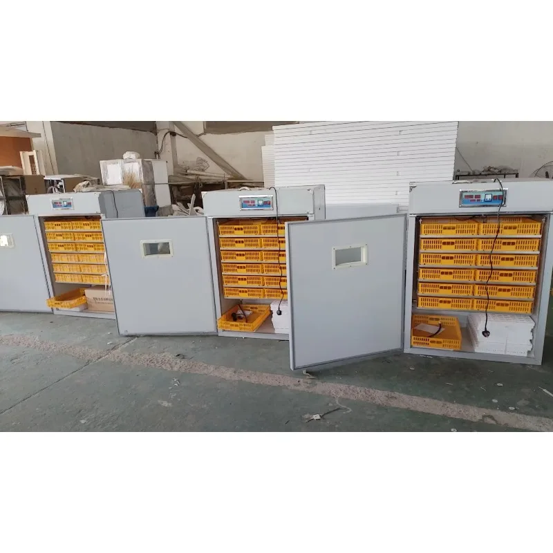 ماكينة تفريخ دجاج الدواجن الأوتوماتيكية 5280 دجاج يعمل بالطاقة الشمسية أو الكهربائية S