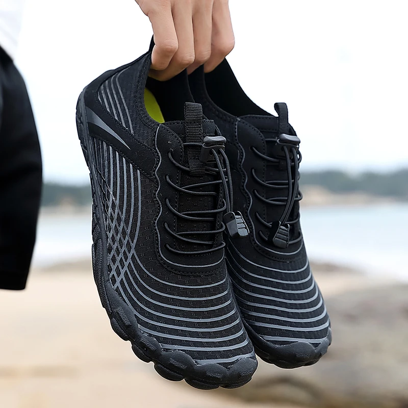 

Men Water Shoes Barefoot Light Water Sports Shoes Aqua Socks Quick-Dry Non Slip Shoes for Beach Swim Pool Boating Surf