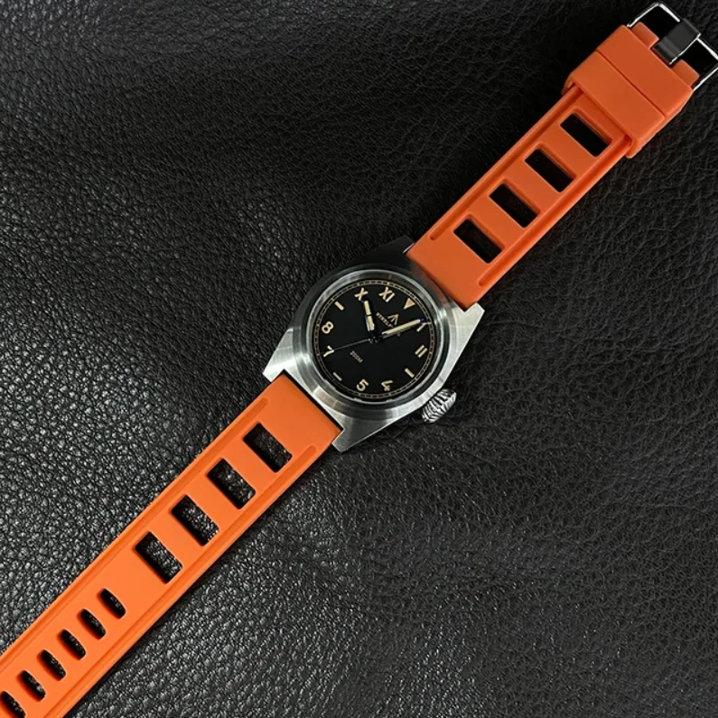 STEELDIVE Men Pilot Watch Sport 38mm Military Quartz Wristwatch 20ATM Waterproof C3 Luminous Sapphire VH31