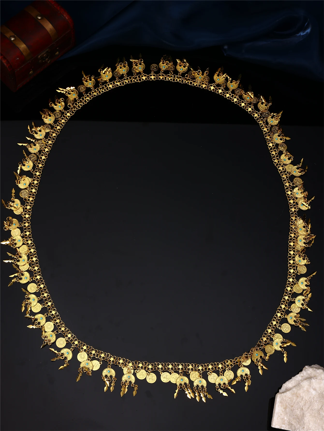 1 Piece of Vintage Middle Eastern Style Alloy Gold-Plated Multi-Layer Coin Tassel Women's Crossbody Body Chain, Suitable for Women's Wedding Banquets / Traditional Arabic Clothing Accessory Body Jewelry