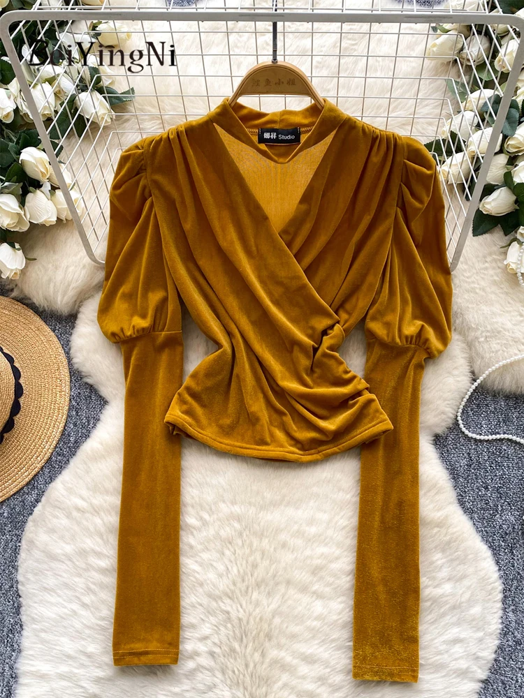 

Beiyingni Stylish Elegant Shirts for Women Puff Sleeve V-neck Velvet Slim Basic Top Female French Chic High-end Black Blusas