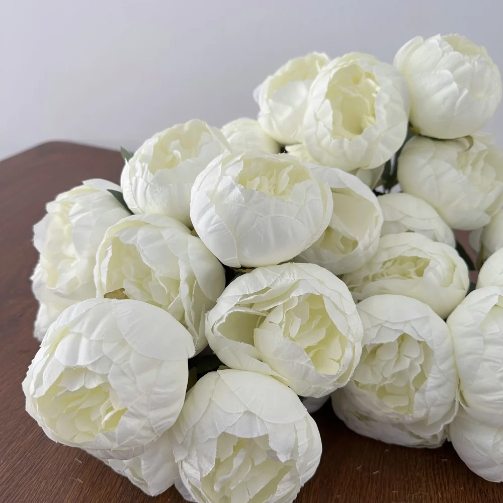 10-köpfige künstliche Pfingstrosenblume in Weiß mit großen Blüten, Brautstrauß, künstliche Pfingstrosen, Dekoration für Wohnzimmer, Schreibtisch, Hochzeit. – Detail 7