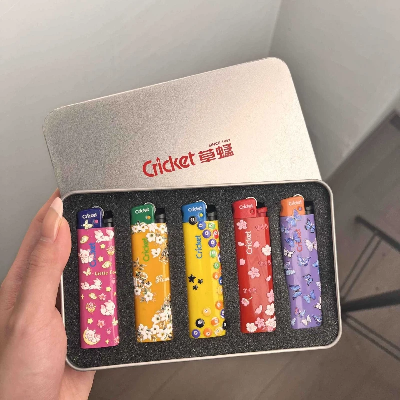Disposable Explosion‑proof Open Fire Lighter, Grasshopper Cricket Authentic Design, Gift Flower Bouquet Present for Boyfriend