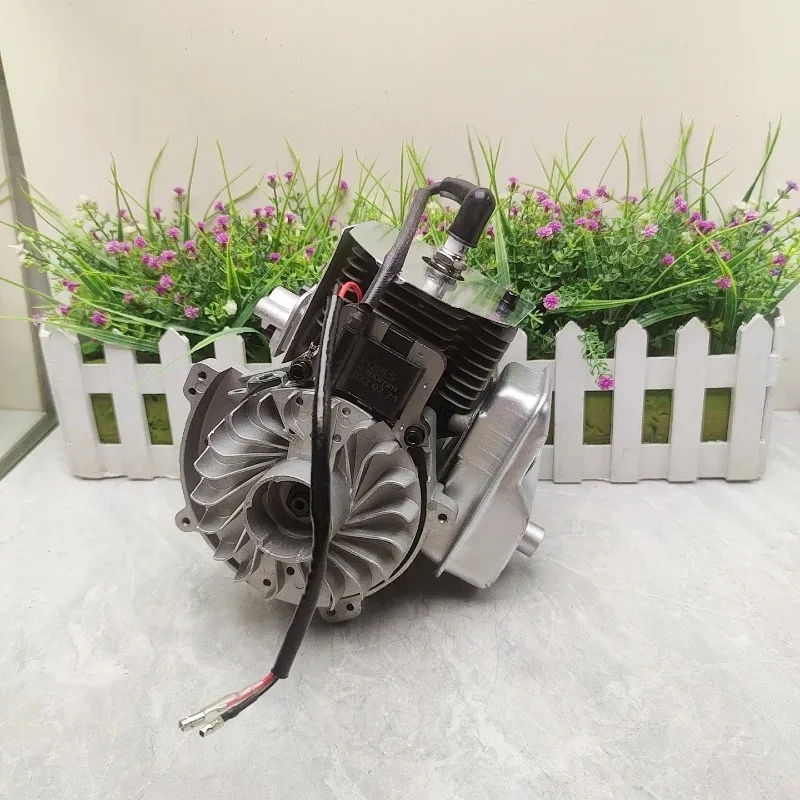 

Триммер для забора, винтовой конвейер для почвы, прочный, четырехтактный газовый двигатель 63,6CC 48F, используется для газонокосилок, кусторез