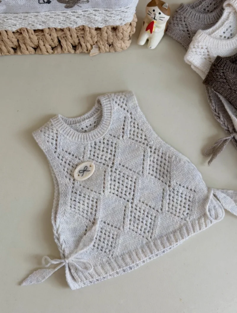 

BJD doll clothes - suitable for 1/6 and 1/4 size knitted woolen jackets for dolls, doll accessories