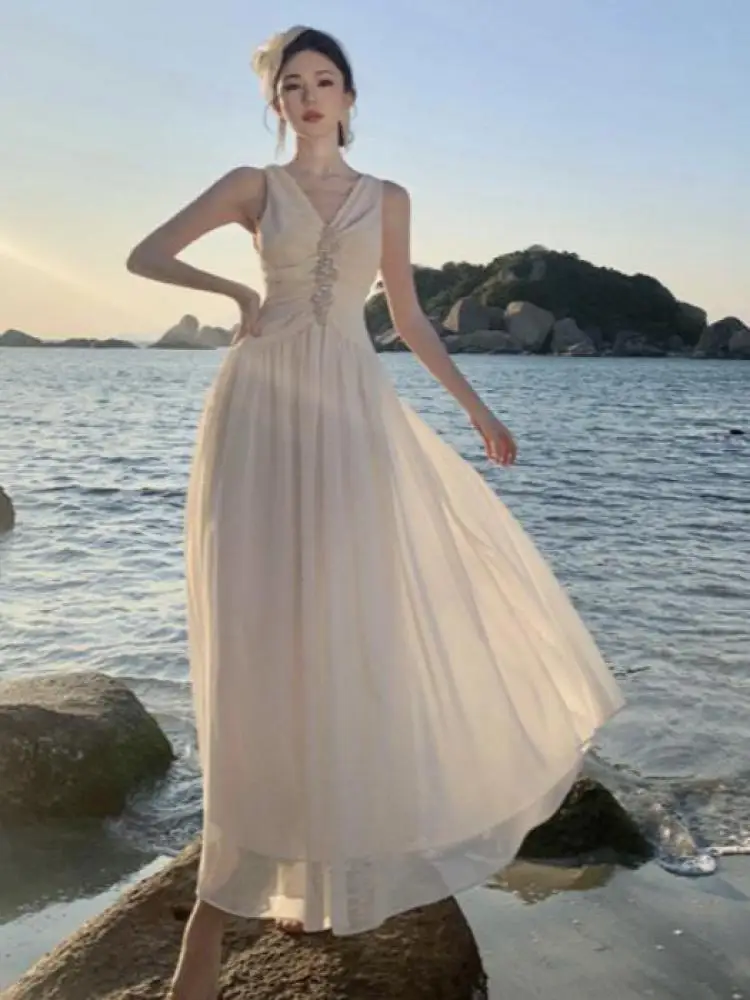 

Summer Beige V Neck Elegant Slim Backless Vest Long Dress Women Pink Diamond Sleeveless Sexy Vacation Pleated Dress 2025 Fashion