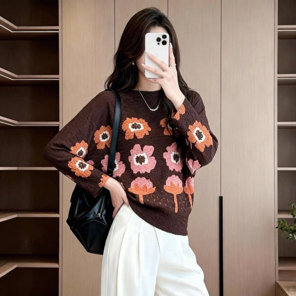 เสื้อยืดแขนค้างคาวพิมพ์ลายดอกไม้สไตล์มิยาเกะสำหรับผู้หญิง ทรงหลวม ใส่ได้หลายโอกาส คอกลม เรียบง่าย สบายๆ จับจีบ