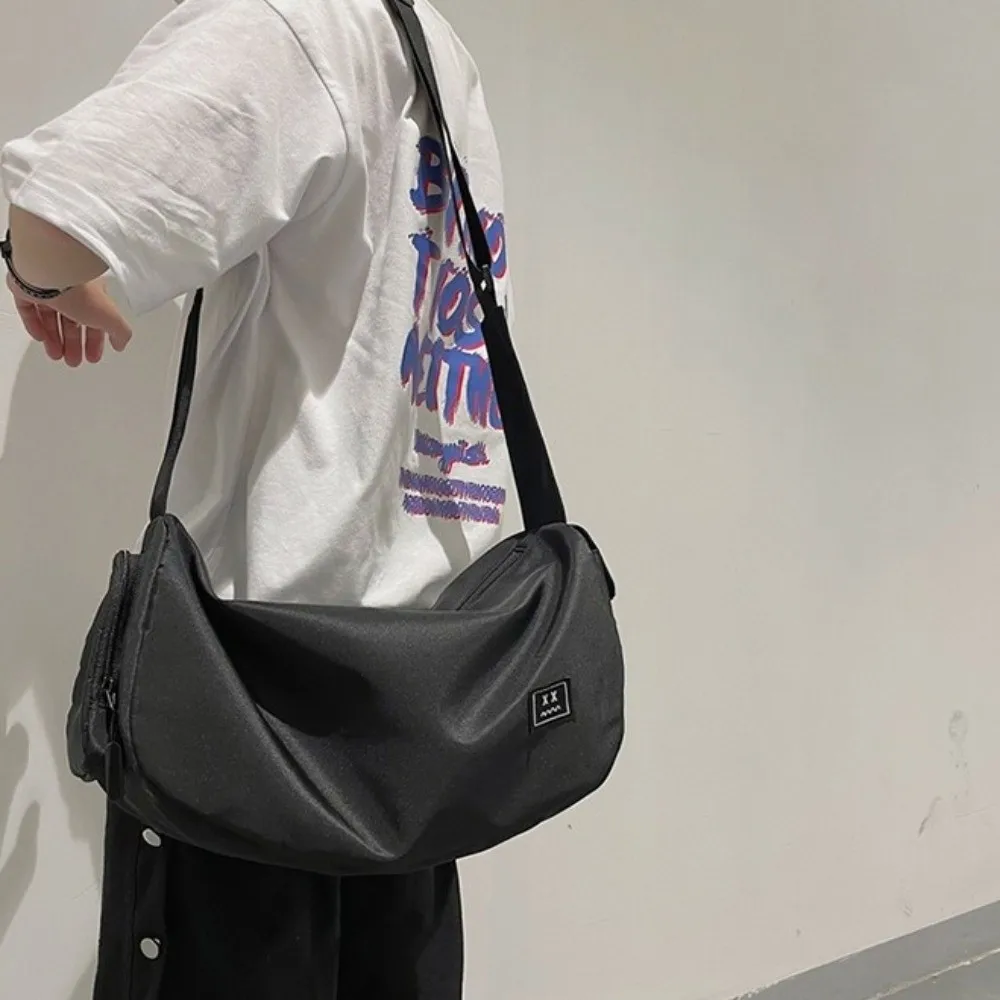 Bolsa de ombro de náilon de grande capacidade harajuku cor sólida lona bolinho saco estilo coreano commute esportes crossbody saco de viagem