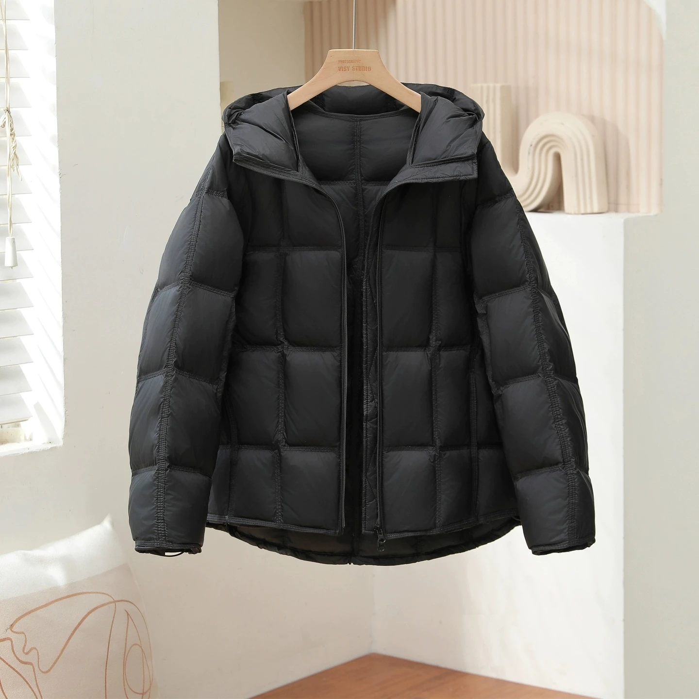 2025 겨울 신상 후드 화이트 덕다운 재킷 여성용 한국판 루즈 숏 두꺼운 푸프 다운 코트 여성용 솔리드 캐주얼 코트