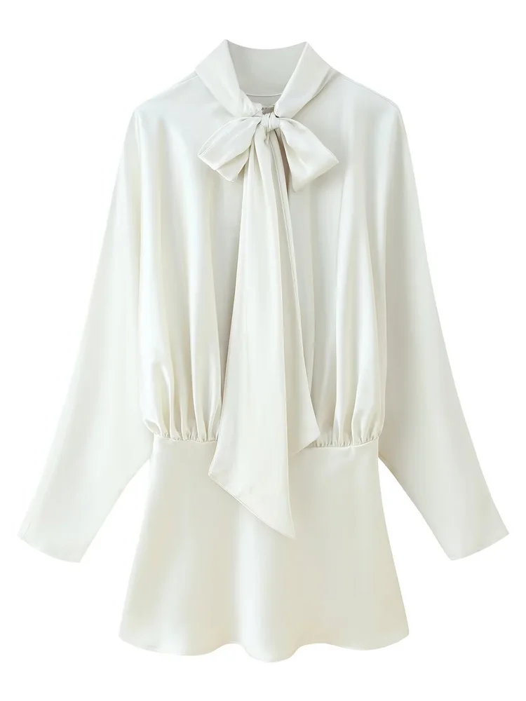 Tossy élégant t-shirt nœud à lacets Mini robe femmes mince Satin printemps 2026 nouveau trajet robe plissée blanc femme robe moulante