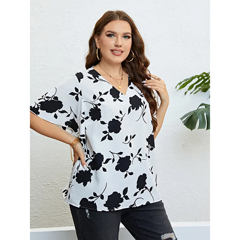 Plus Size White Short Sleeve Floral Shirt for Women Oversized Loose Casual Shirts V Neck Women Plus Size Tops