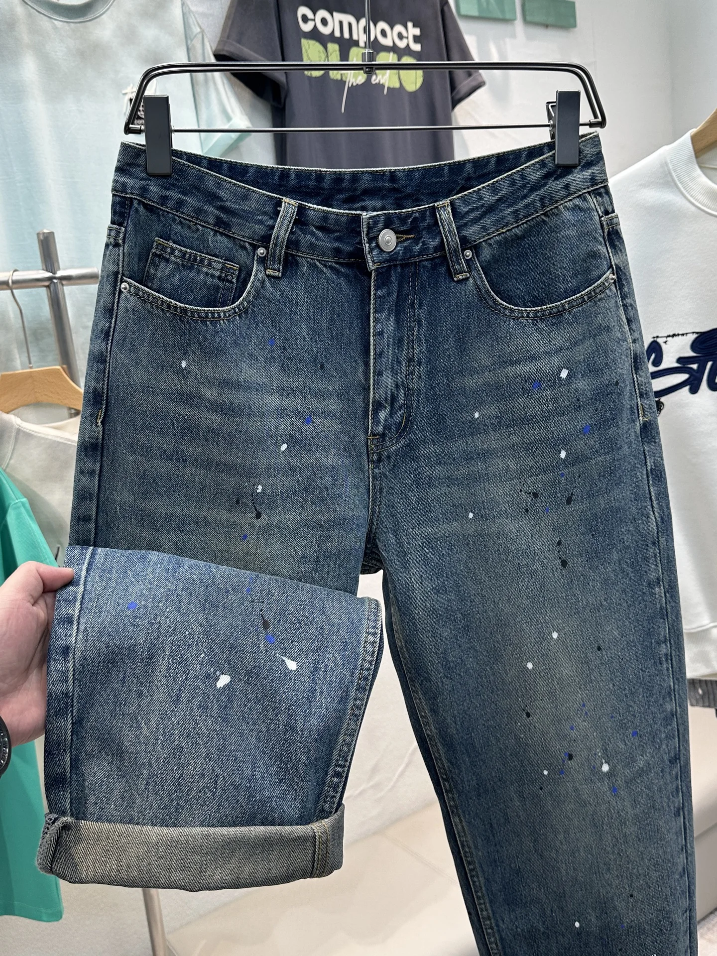 

Men's Casual Straight Leg Jeans Fashionable Versatile American Loose Wide Leg Pants Stylish Lightweight Luxury Jeans