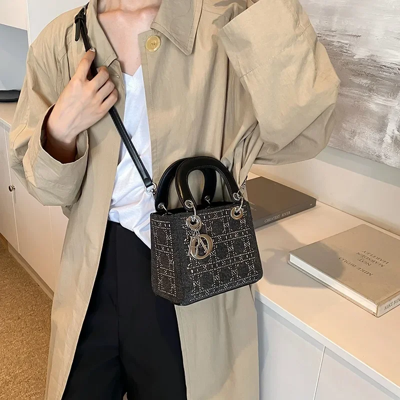 

Женская модная большая сумка через плечо с просторным отделением Элегантная пригородная сумка для повседневной жизни