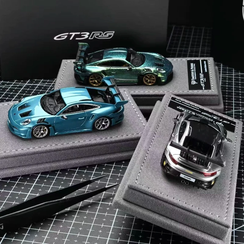 In Stock1:64 New Product - 911 992 GT3 RS Tungsten Steel Silver Resin Molded Static Car Model, Limited Edition, Gift,