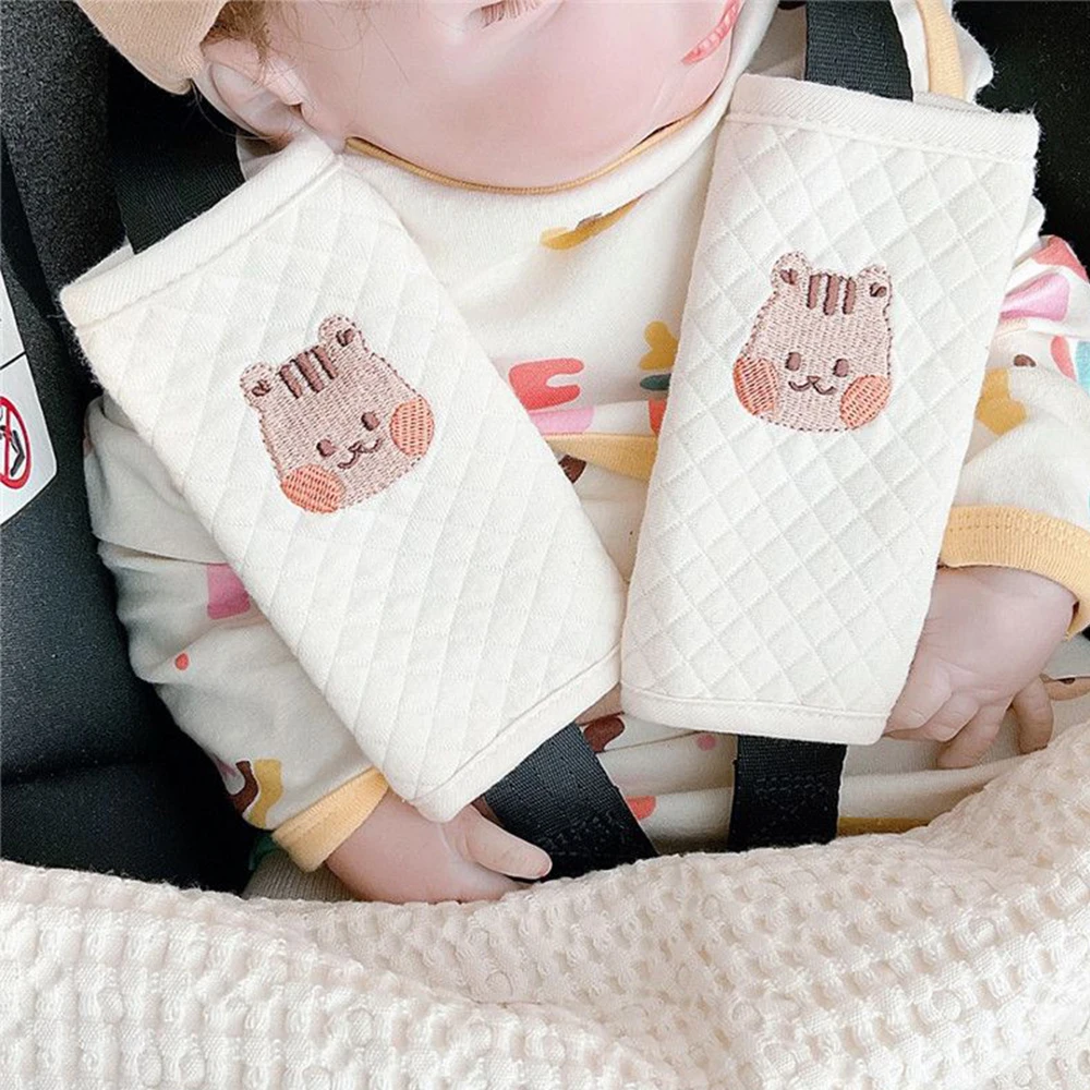 غطاء واقي لحزام الأمان للأطفال ، ملحقات عربة الأطفال ، حزام كتف الرضع ، منشفة اللعاب ، وسادة