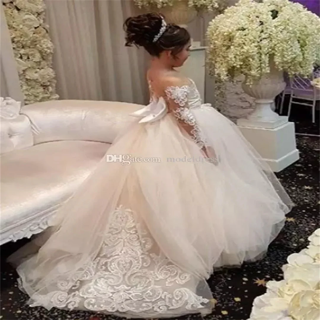 Wedding Birthday Lovely Flower Girl Dresses For Weddings Long Sleeves Appliques Lace Ball Gown Champagne First Communion Dress