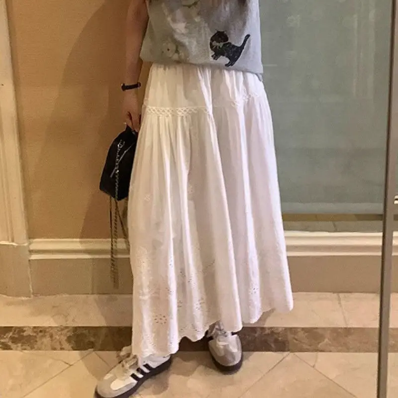 Francuska delikatna haftowana koronkowa długa spódnica damska 2025 Wiosna Lato Wszechstronne duże spódnice z wysokim stanem Nowość