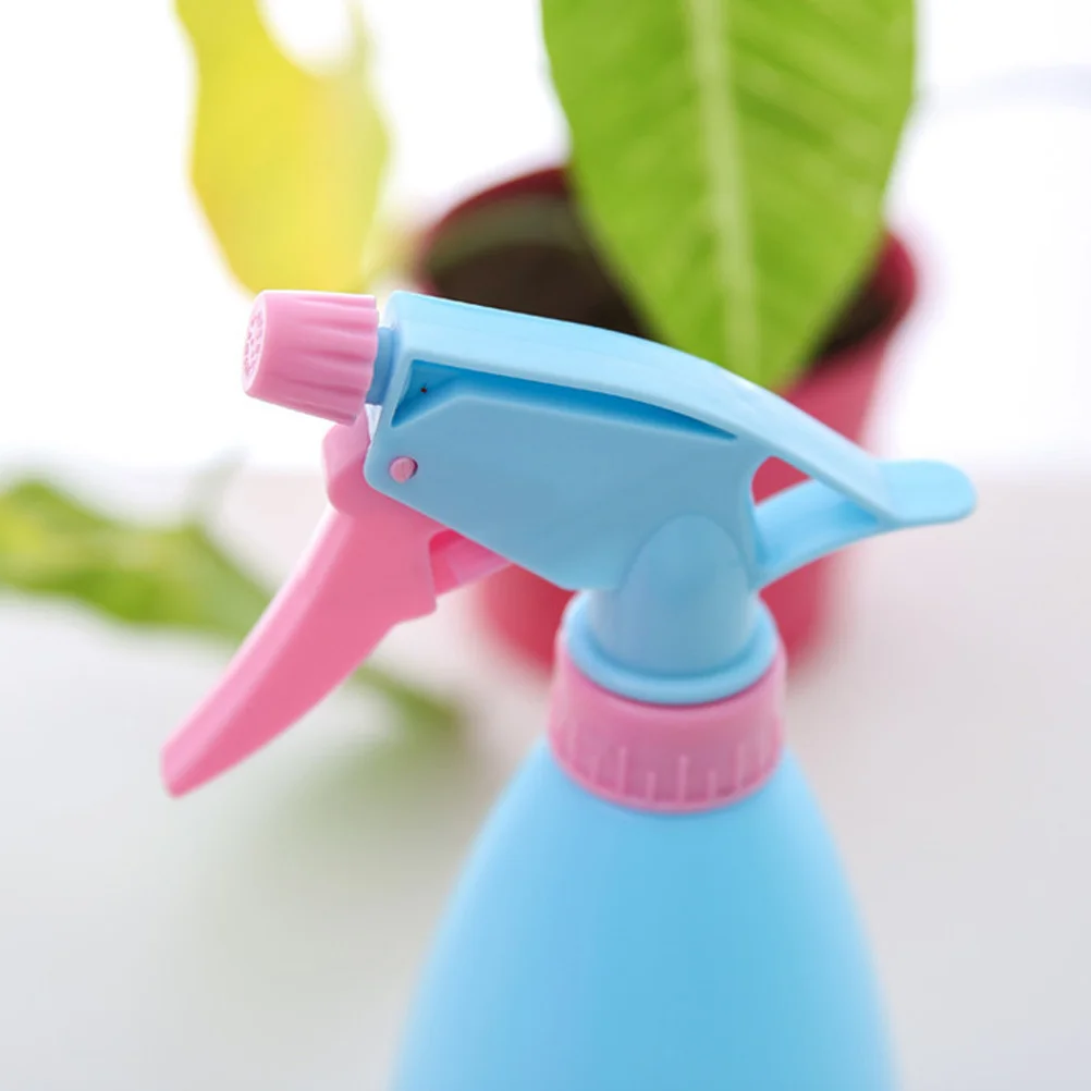 

Candy Color Durable Plastic Watering Can Hand-Press Adjustable Sprayer Indoor Outdoor Plant Flower Pot Gardening Tool Sky-Blue